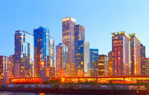 Stadt Chicago USA, bunte Sonnenuntergang Panorama Skyline der Innenstadt — Stockfoto