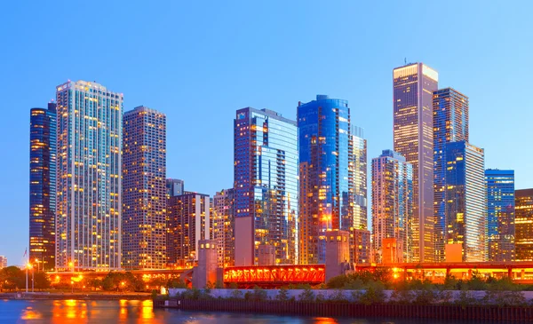 Stadt Chicago USA, bunte Sonnenuntergang Panorama Skyline der Innenstadt — Stockfoto