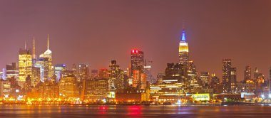 New York City, Amerika Birleşik Devletleri renkli gece manzarası panorama