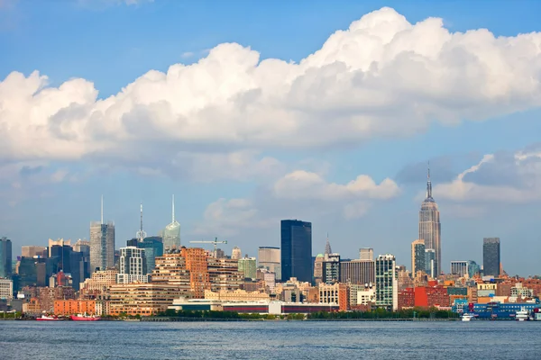 Nueva York, Estados Unidos panorama colorido del horizonte — Foto de Stock