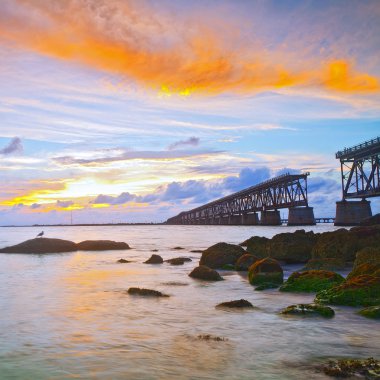 bahia honda, güzel bir tropik günbatımı renkli peyzaj park, key west, florida