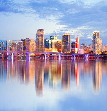 Miami florida iş ve konut gün batımında