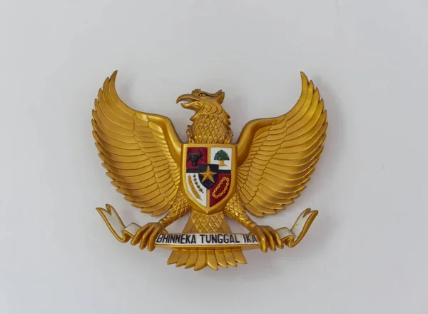 Garuda Pássaro Ornamentado Símbolo Estado Indonésia Estilo Fotografia Objeto — Fotografia de Stock