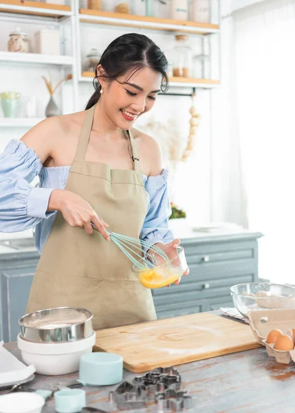 Young Asian Housewife Kitchen Cooking Bakery Dough Homemade — Stockfoto