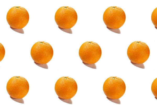 Minimalistic Pattern Whole Oranges Flat Lay Ripe Fresh Oranges Isolated — Stock Photo, Image