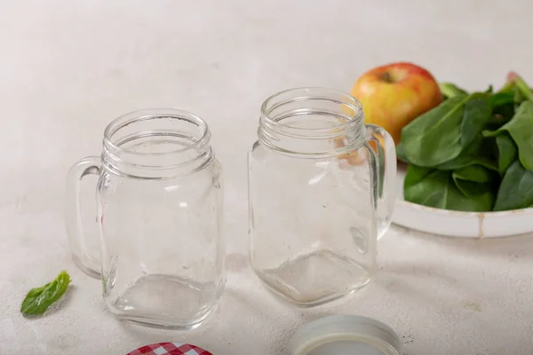 Vorbereitung Eines Entgiftungsgetränks Aus Spinat Und Äpfeln Konzept Für Gesunde — Stockfoto