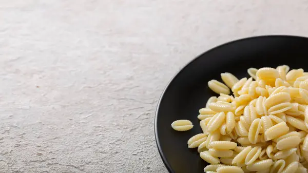 Pâtes Végétariennes Fraîchement Cuites Gros Plan Dans Une Poêle Cuisine — Photo