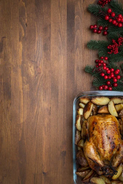 Pollo Navidad Asado Pavo Para Cena Navidad Sobre Fondo Madera — Foto de Stock