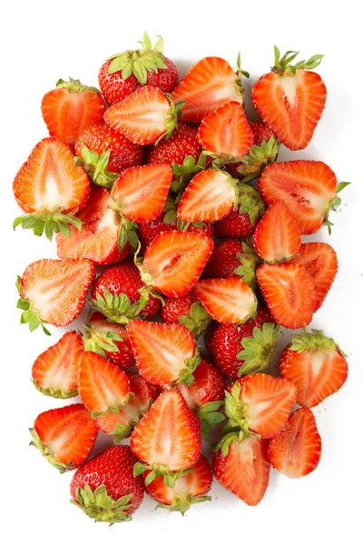 Bündel Reifer Erdbeeren Isoliert Auf Weißem Hintergrund Nahaufnahme — Stockfoto
