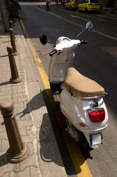 Scooter parked — Stock Photo, Image