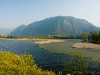 Dağ nehri