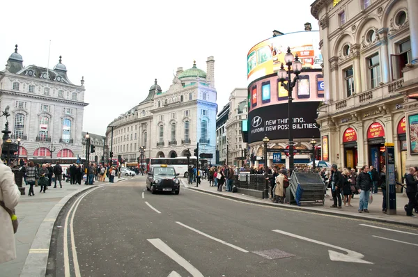 Pohled na piccadilly circus — Stock fotografie