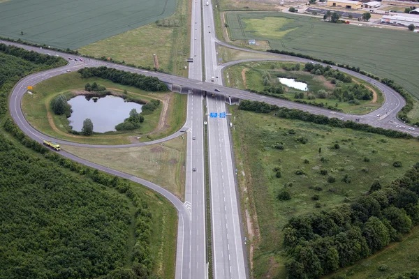 Vista aérea sobre la carretera —  Fotos de Stock