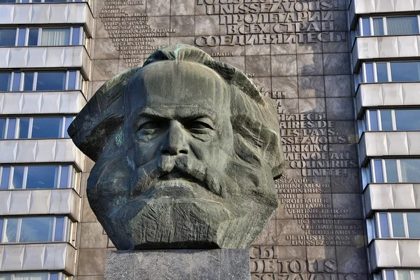 Chemnitz, cidade moderna na Saxônia, monumento Karl Marx — Fotografia de Stock