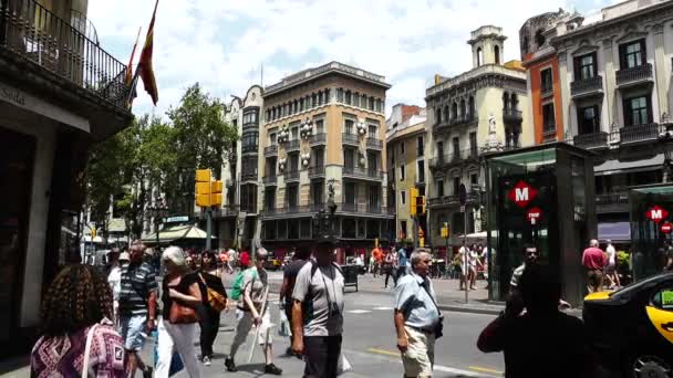 Downtown la rambla İspanya — Stok video