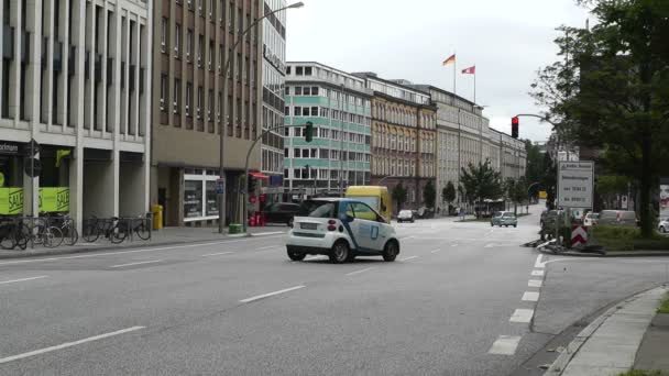 Trafik och gatan i hamburg — Stockvideo