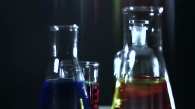 CSI laboratuvar sahne dönen öğeler