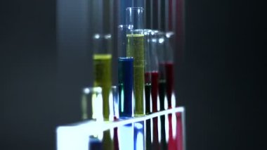 CSI laboratuvar sahne dönen öğeler