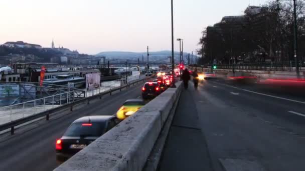 Budapest jour et nuit — Video