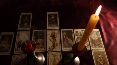 Mumlar tarot kartları 03