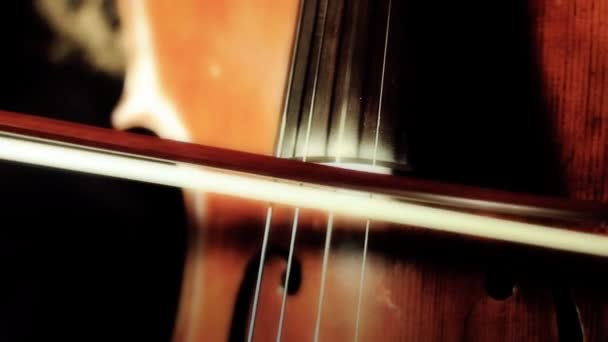 Pessoa tocando violoncelo — Vídeo de Stock
