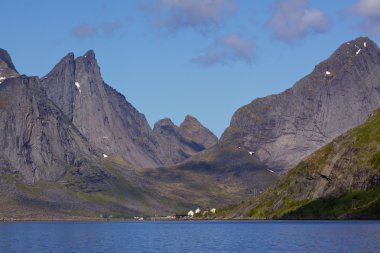 Fjord lofoten üzerinde