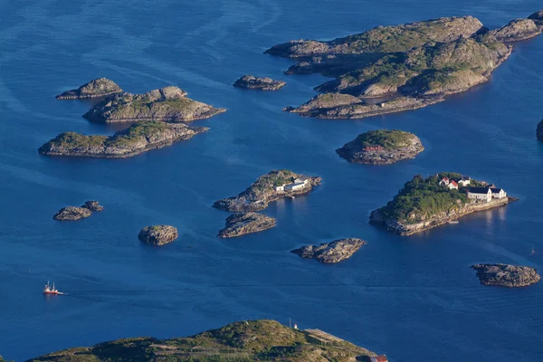 Eilandjes op de lofoten — Stockfoto