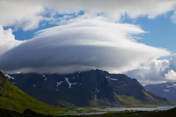 Fiorde em Noruega — Fotografia de Stock