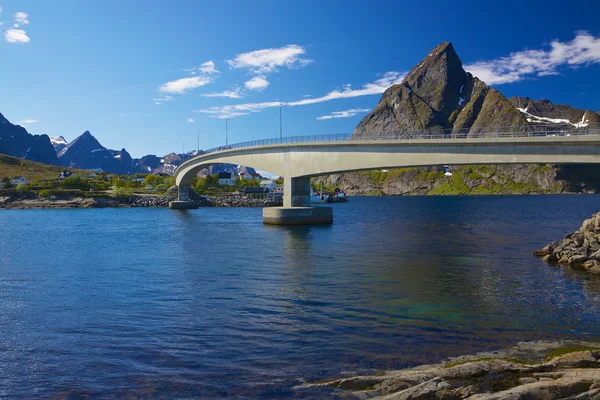 ノルウェーでの橋します。 — ストック写真