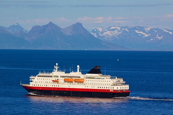 Cruise ship — Stock Photo, Image