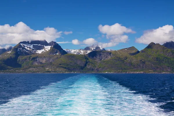 Navegar en Lofoten — Foto de Stock