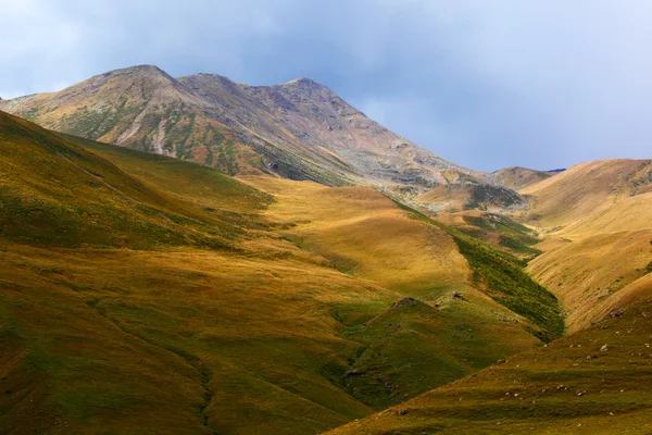 Gebirgstal — Stockfoto