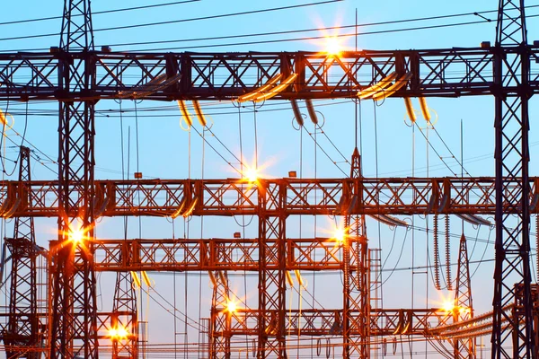 Electric substation in night-time lighting — Stock Photo, Image