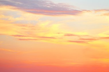 Altın tropikal günbatımı