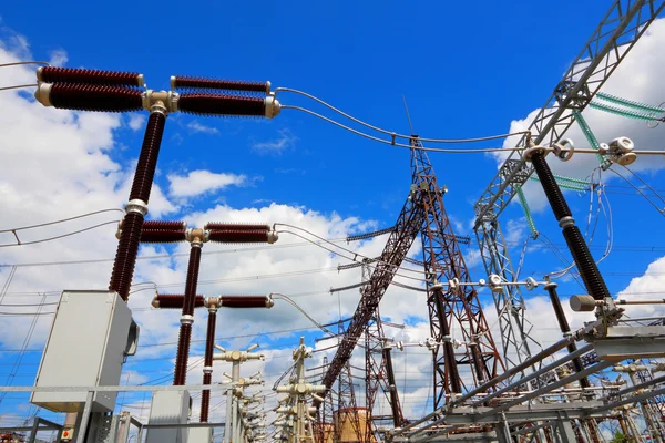 Apparatuur van elektrische onderstations — Stockfoto