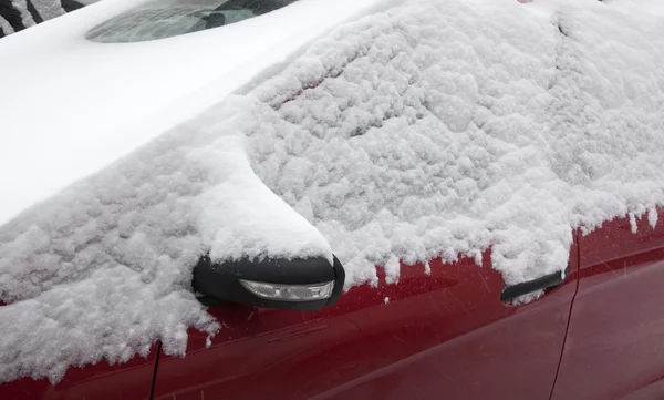 Snow covered car — Stock Photo, Image