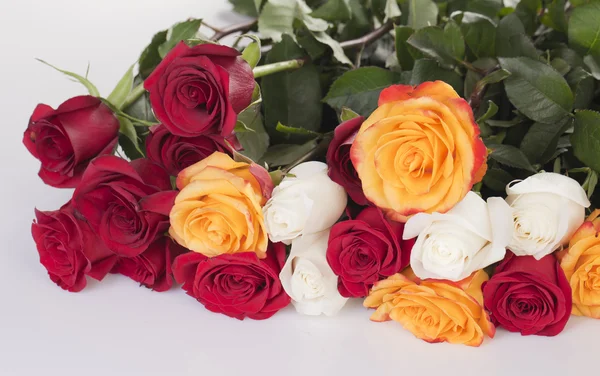 Букетные розы — стоковое фото