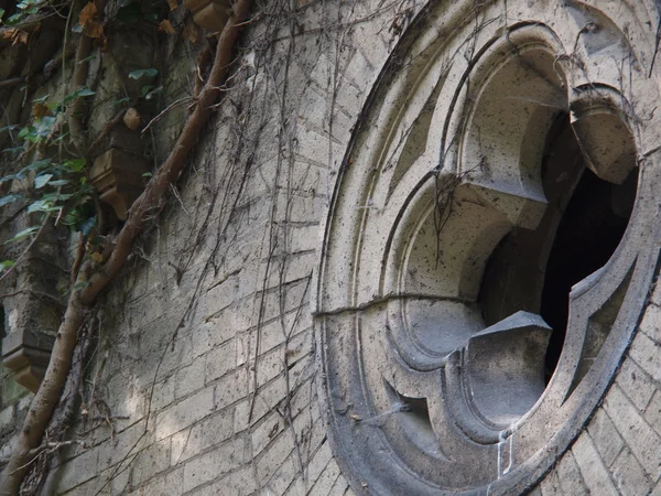 Fenêtre d'une église — Photo