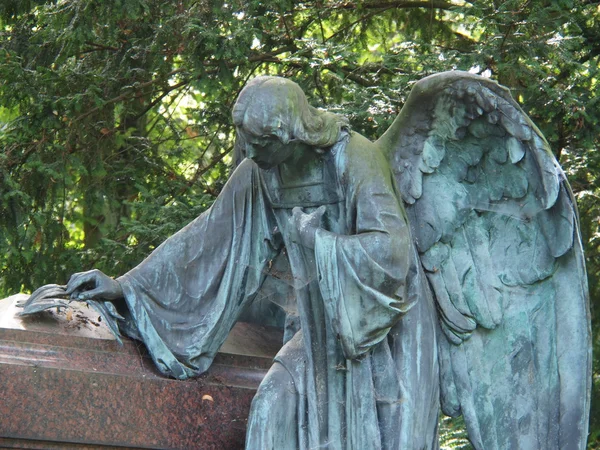 Estátua do anjo — Fotografia de Stock