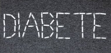 Glukometre test bantlı kelime diyabeti