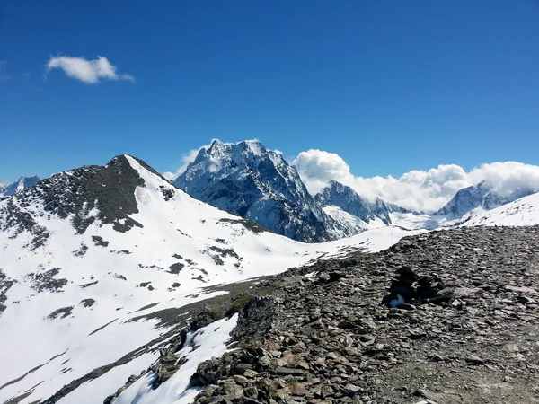 Las montañas del Cáucaso 7 Fotos De Stock Sin Royalties Gratis