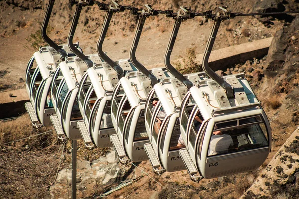 Santorini Island Fira Grécia Outubro 2021 Teleférico Fornece Transporte Seguro — Fotografia de Stock