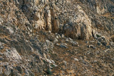 Santorini Adası, Perissa, Yunanistan - 17 Ekim 2021 Santorini 'de Antik Thira yürüyüş yolu, Perissa' ya giden antik yol sizi Profitis Elias ve Mesa Vouno 'nun zirvesine çıkarır.