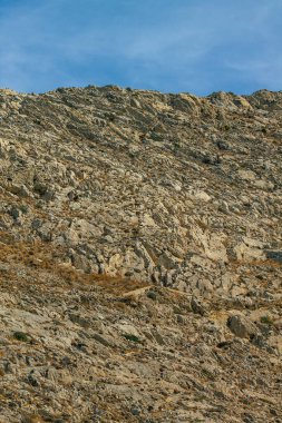 Santorini Adası, Perissa, Yunanistan - 17 Ekim 2021 Santorini 'de Antik Thira yürüyüş yolu, Perissa' ya giden antik yol sizi Profitis Elias ve Mesa Vouno 'nun zirvesine çıkarır.