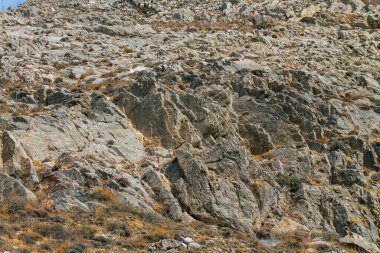 Santorini Adası, Perissa, Yunanistan - 17 Ekim 2021 Santorini 'de Antik Thira yürüyüş yolu, Perissa' ya giden antik yol sizi Profitis Elias ve Mesa Vouno 'nun zirvesine çıkarır.