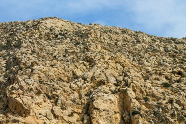 Santorini Adası, Perissa, Yunanistan - 17 Ekim 2021 Santorini 'de Antik Thira yürüyüş yolu, Perissa' ya giden antik yol sizi Profitis Elias ve Mesa Vouno 'nun zirvesine çıkarır.