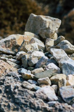 Santorini Adası, Perissa, Yunanistan - 17 Ekim 2021 Santorini 'de Antik Thira yürüyüş yolu, Perissa' ya giden antik yol sizi Profitis Elias ve Mesa Vouno 'nun zirvesine çıkarır.