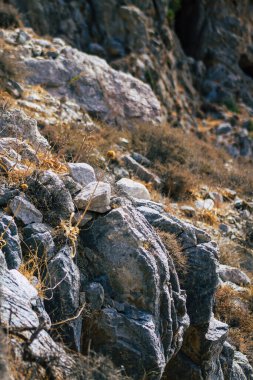 Santorini Adası, Perissa, Yunanistan - 17 Ekim 2021 Santorini 'de Antik Thira yürüyüş yolu, Perissa' ya giden antik yol sizi Profitis Elias ve Mesa Vouno 'nun zirvesine çıkarır.