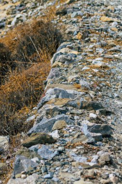 Santorini Adası, Perissa, Yunanistan - 17 Ekim 2021 Santorini 'de Antik Thira yürüyüş yolu, Perissa' ya giden antik yol sizi Profitis Elias ve Mesa Vouno 'nun zirvesine çıkarır.