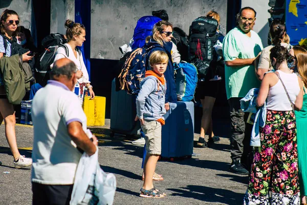 Santorini Fira Grecia Ottobre 2021 Una Folla Turisti Alla Stazione — Foto Stock